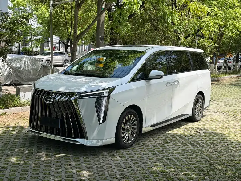 GAC Motor Trumpchi M8 — фото 1