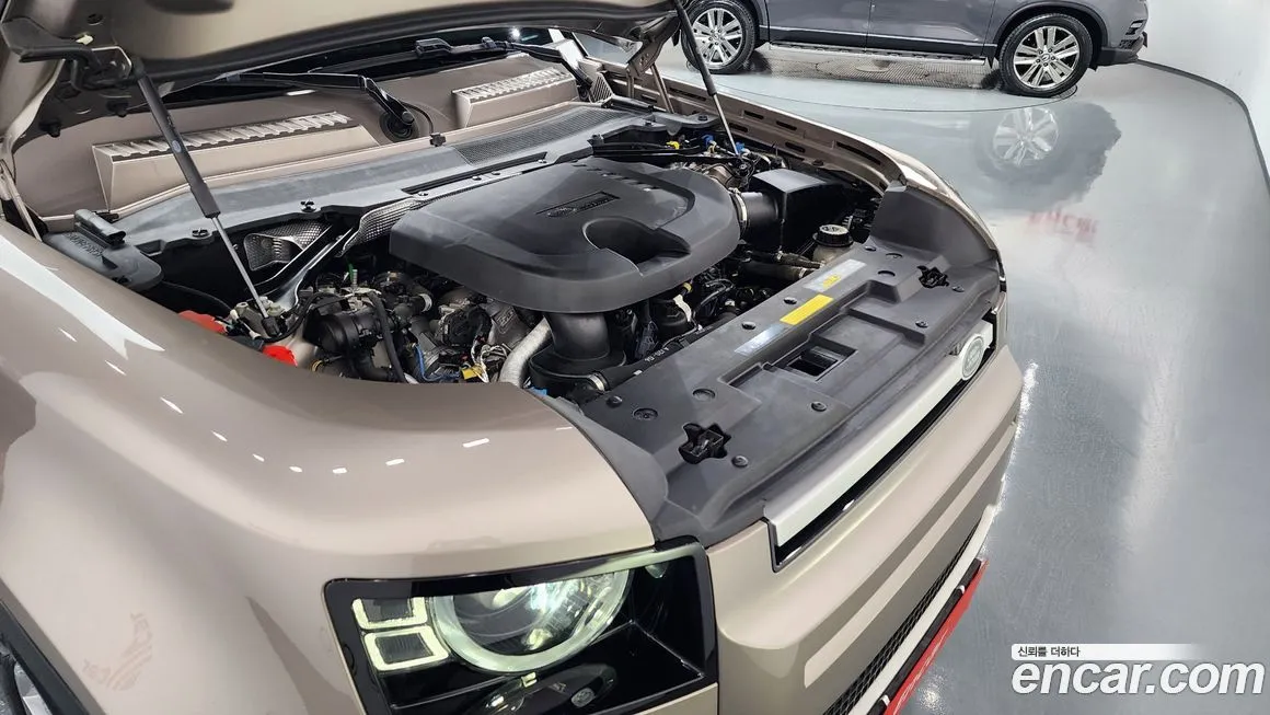 Land Rover Defender 2023 из KR, фото 8