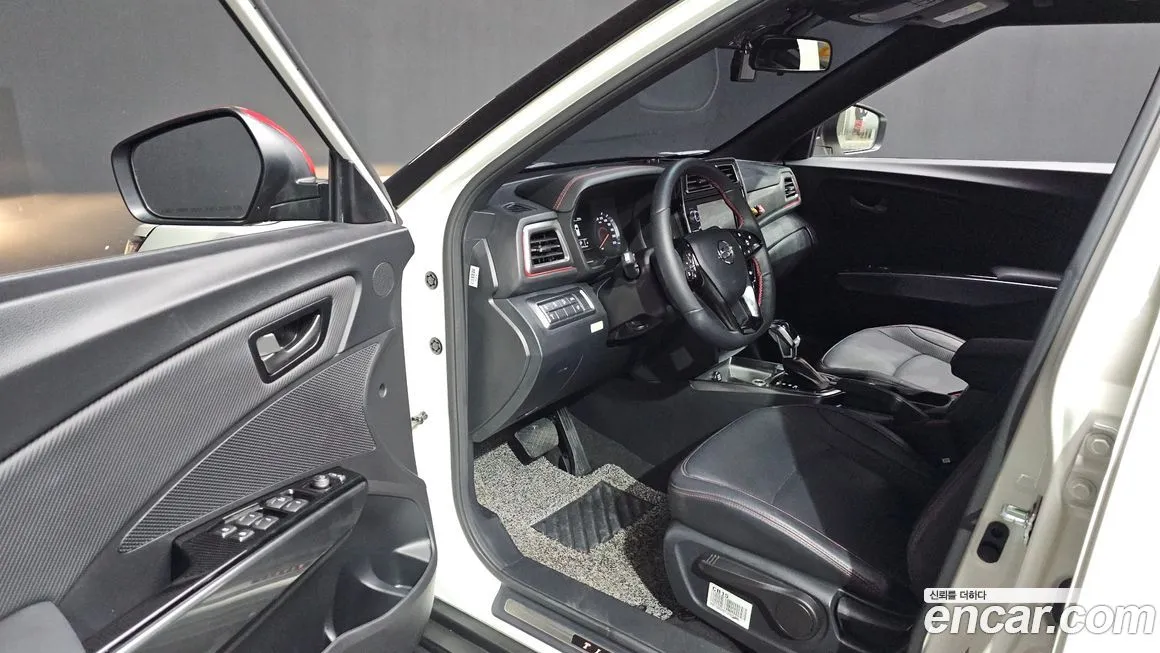 KG Mobility (Ssangyong) TIBOLI 2022 из KR, фото 6