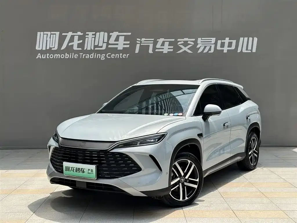 BYD L DM-i — фото 3