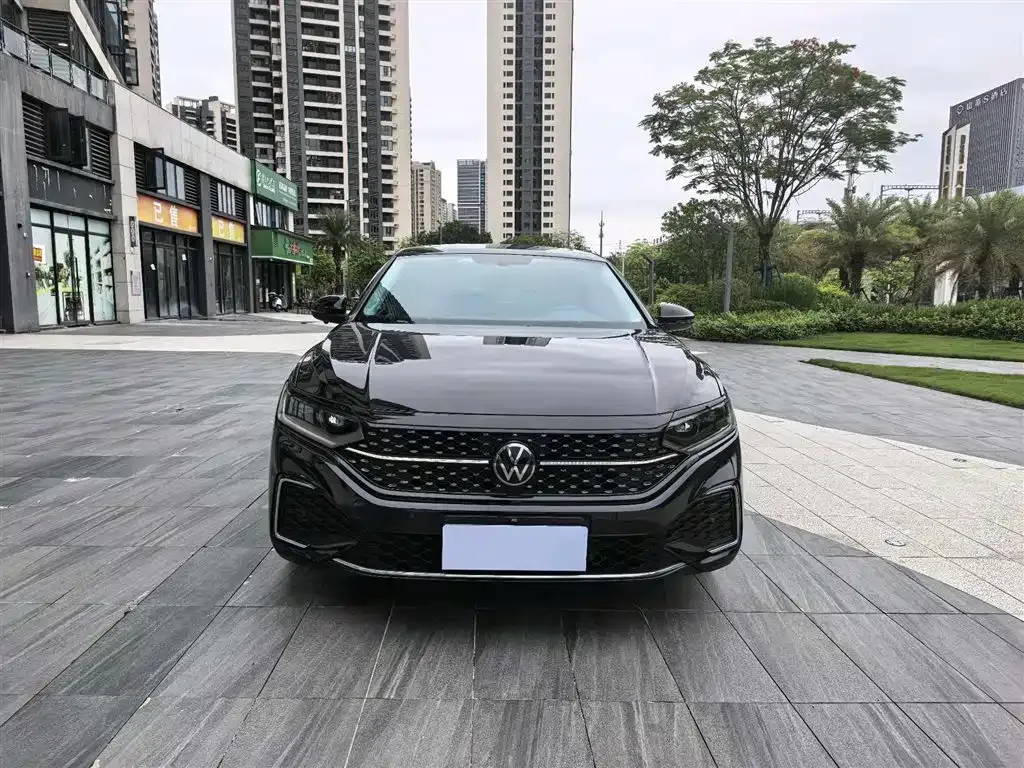 Volkswagen Passat — фото 7