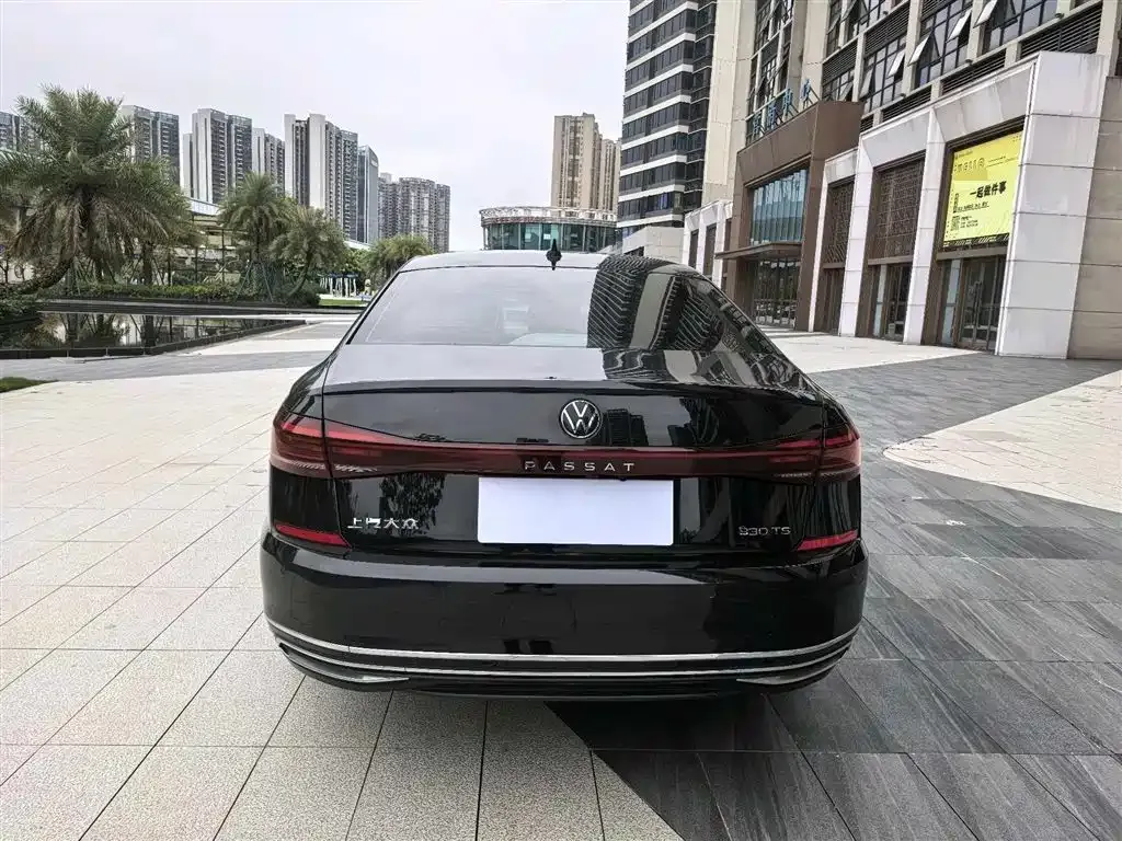 Volkswagen Passat — фото 5