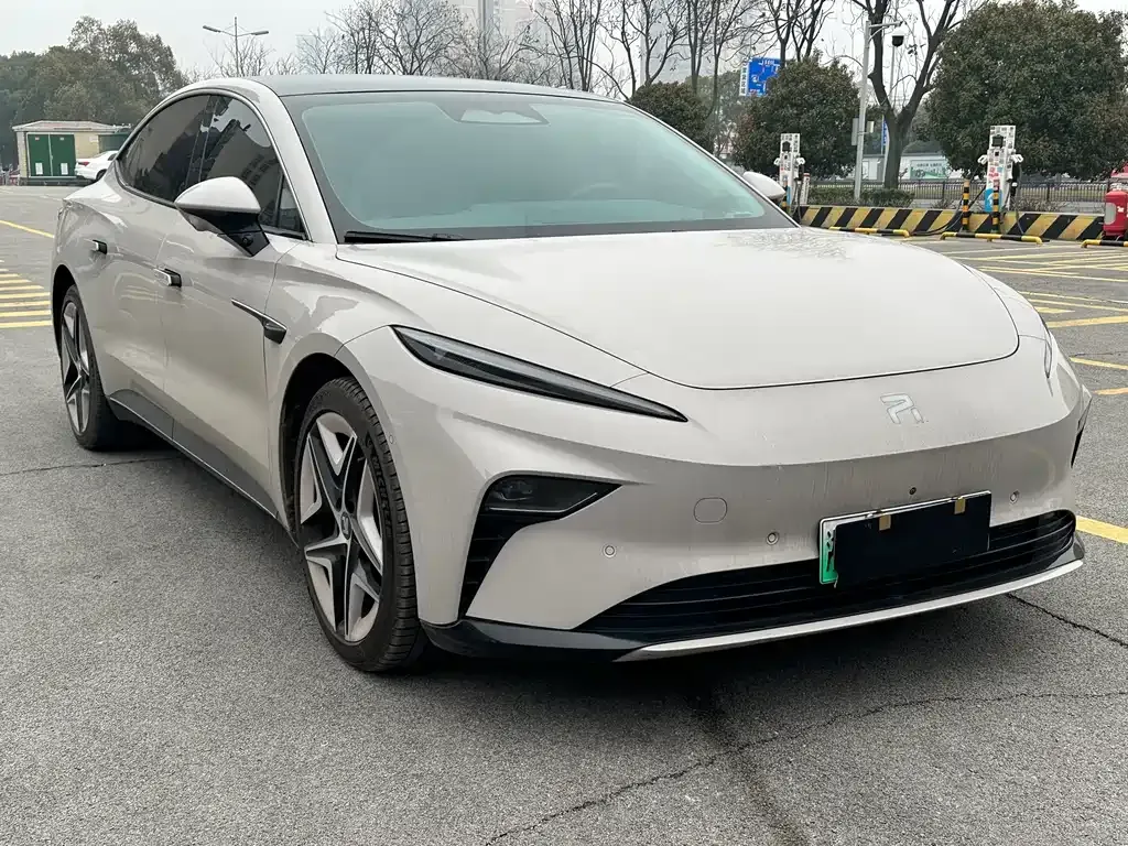 Roewe Feifan F7 2023 из CN, фото 6