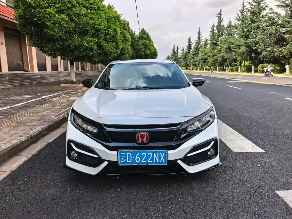 Honda Civic — фото 8