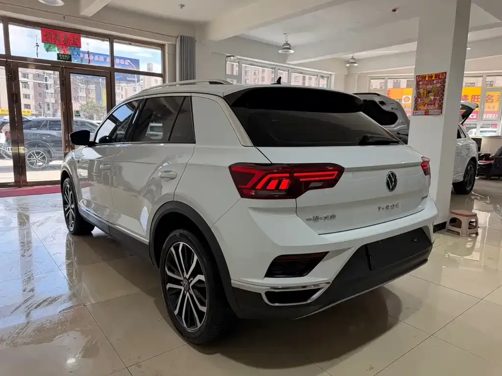 Volkswagen T-Roc 2023 из CN, фото 10