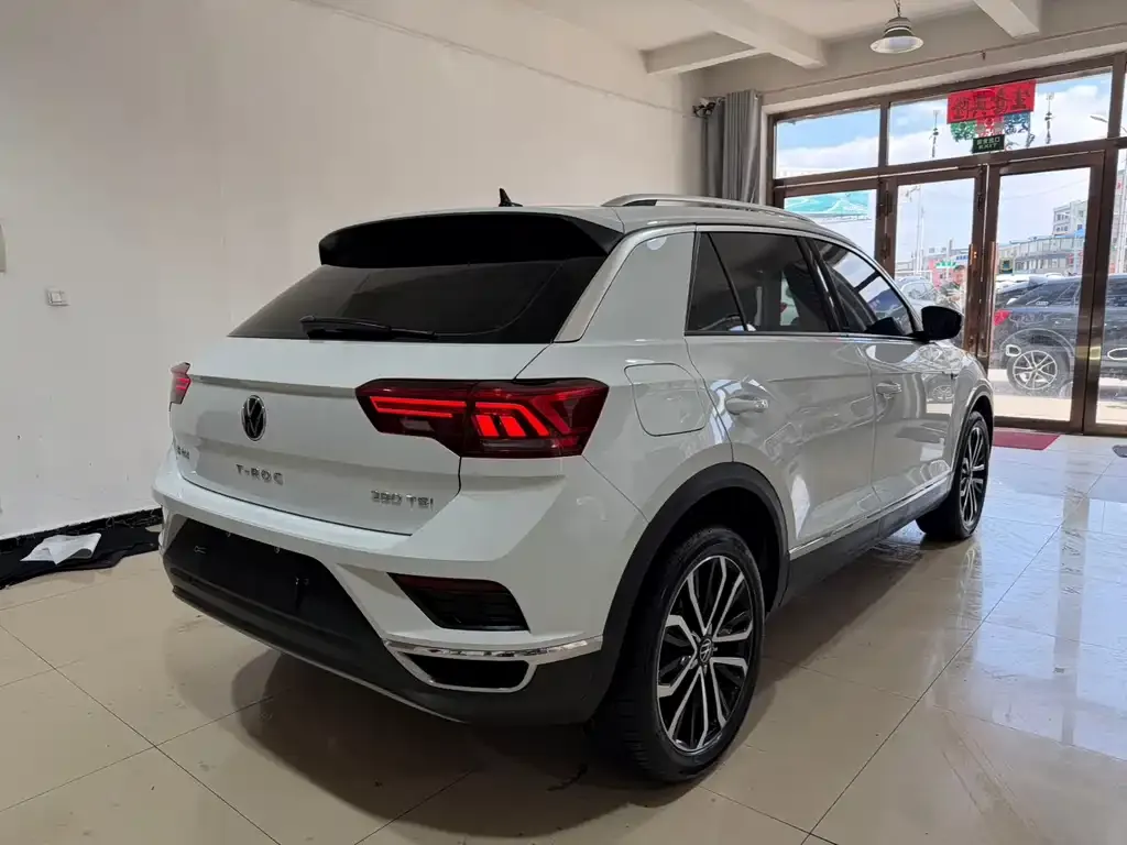 Volkswagen T-Roc 2023 из CN, фото 5