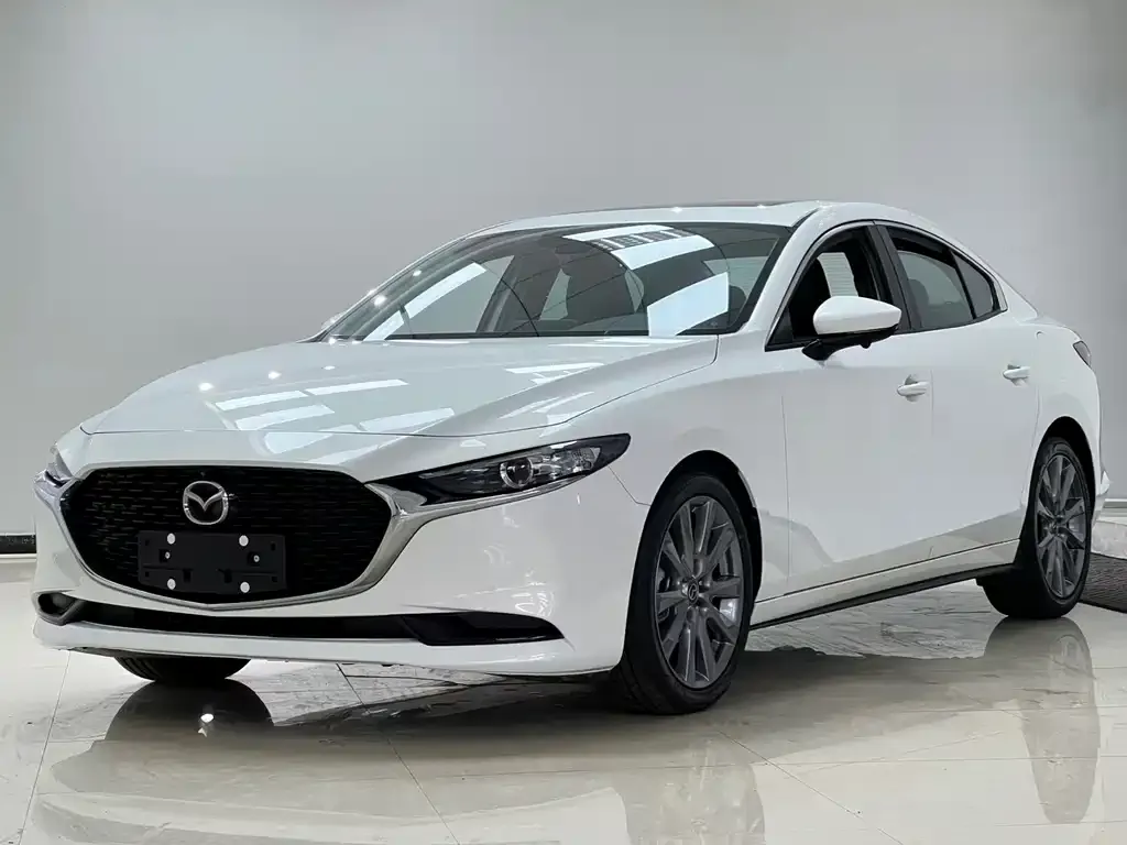 Mazda 3 Axela — фото 1
