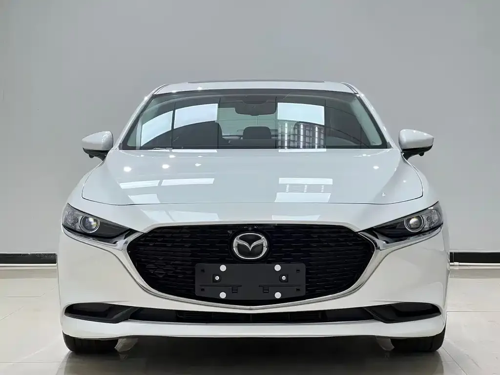 Mazda 3 Axela — фото 4