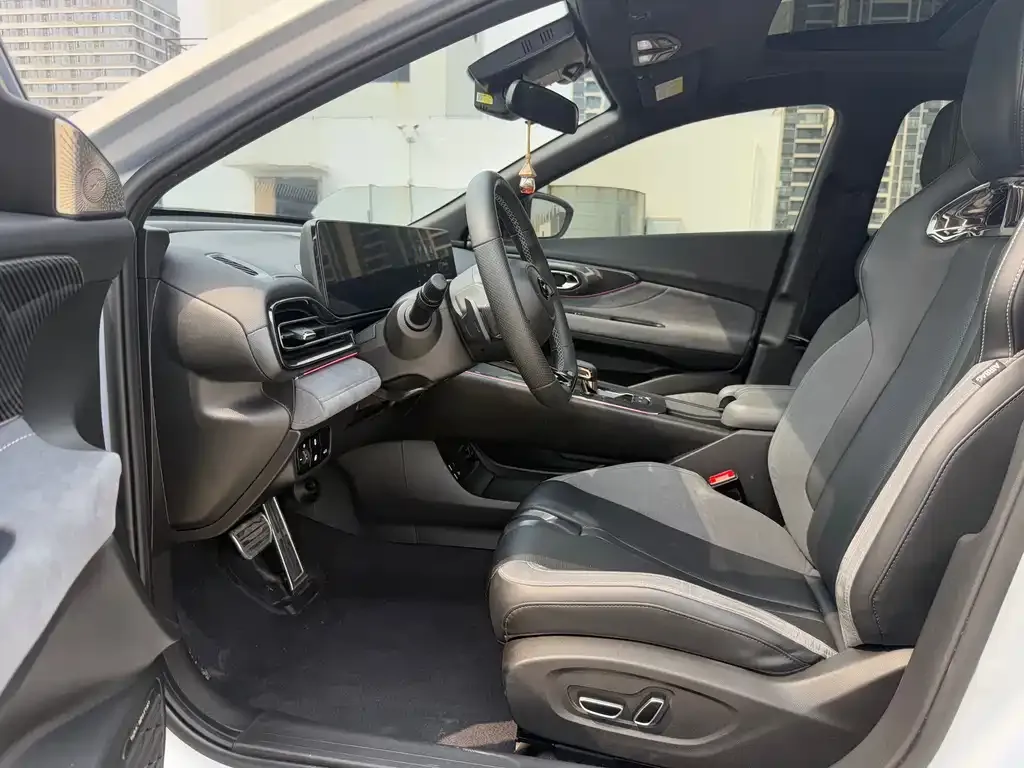 GAC Motor Shadow Leopard — фото 10