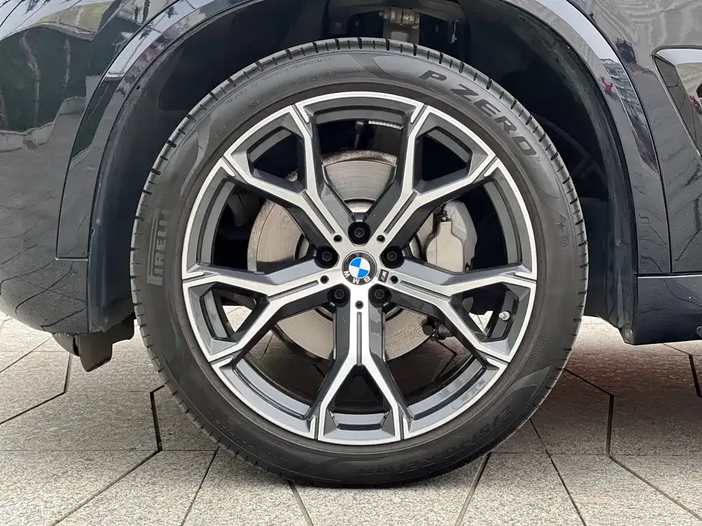 BMW X5 — фото 2