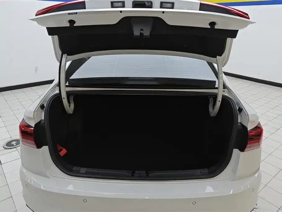 Volkswagen Bora 2022 из CN, фото 7