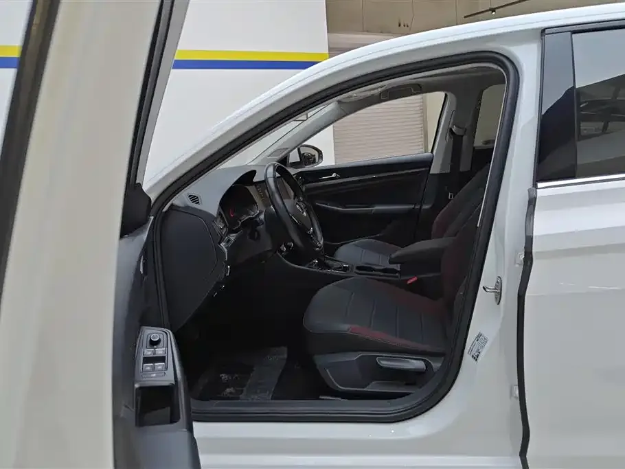 Volkswagen Bora 2022 из CN, фото 4