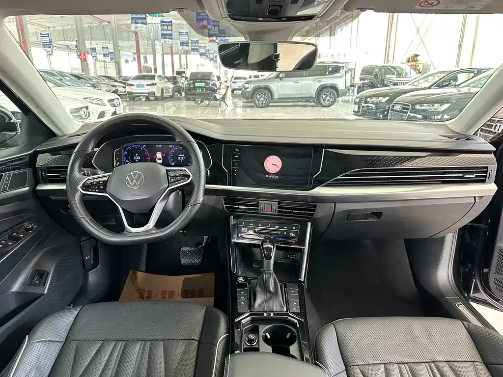 Volkswagen Passat — фото 8