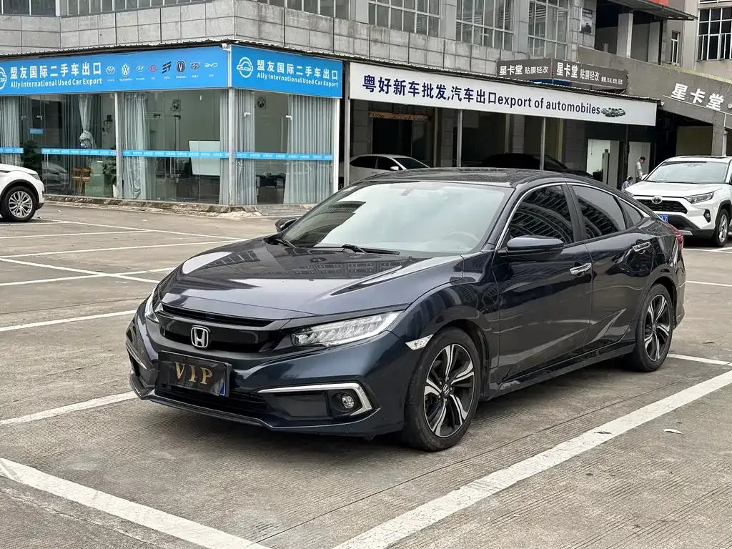 Honda Civic — фото 1