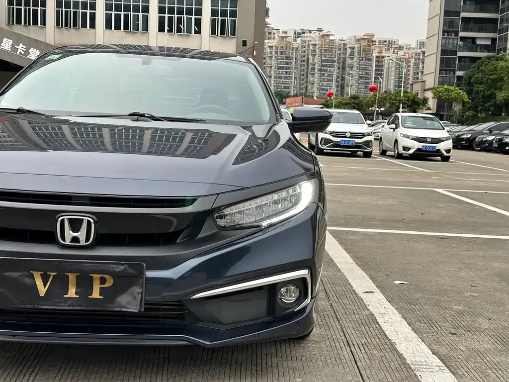 Honda Civic — фото 10