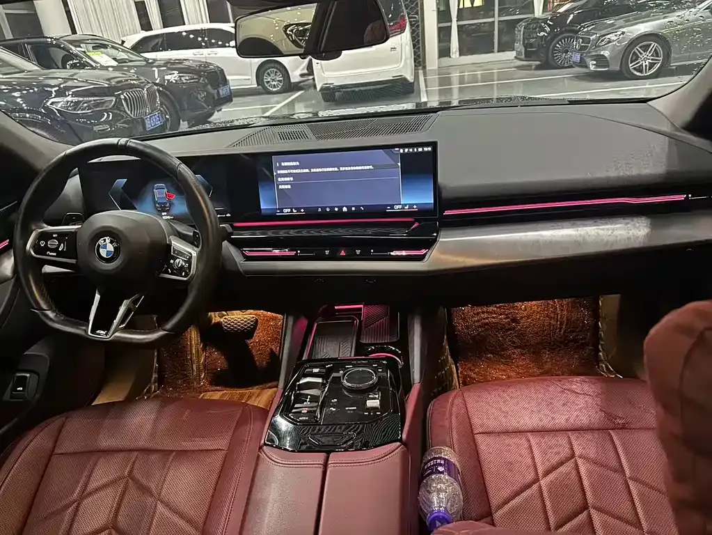 BMW 5 Series — фото 10