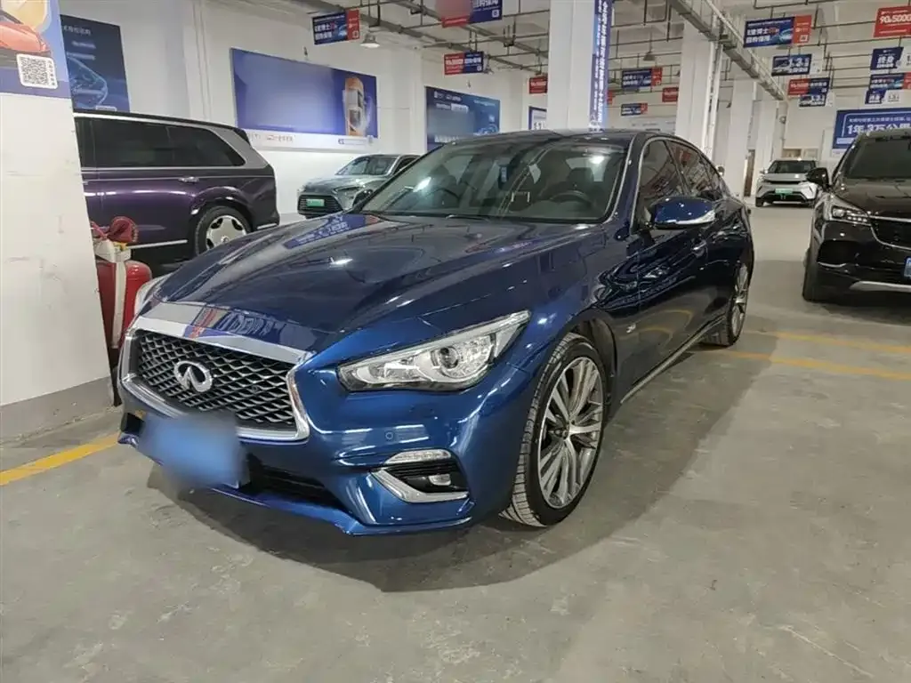 Infiniti Q50L