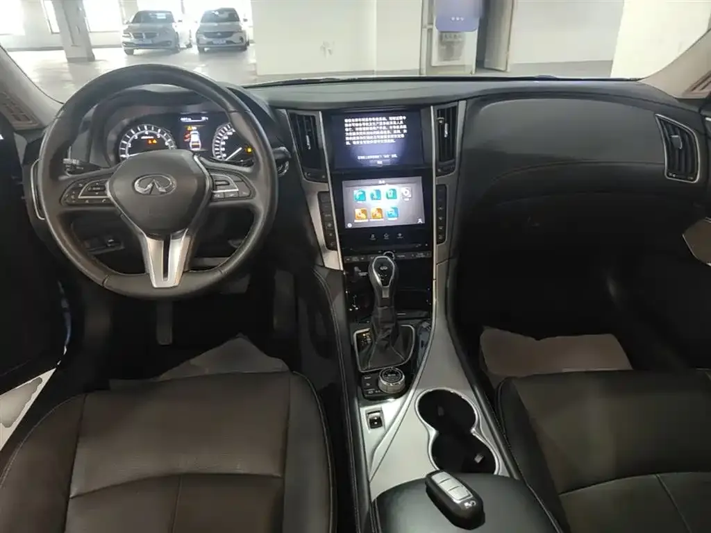 Infiniti Q50L 2023 из CN, фото 4