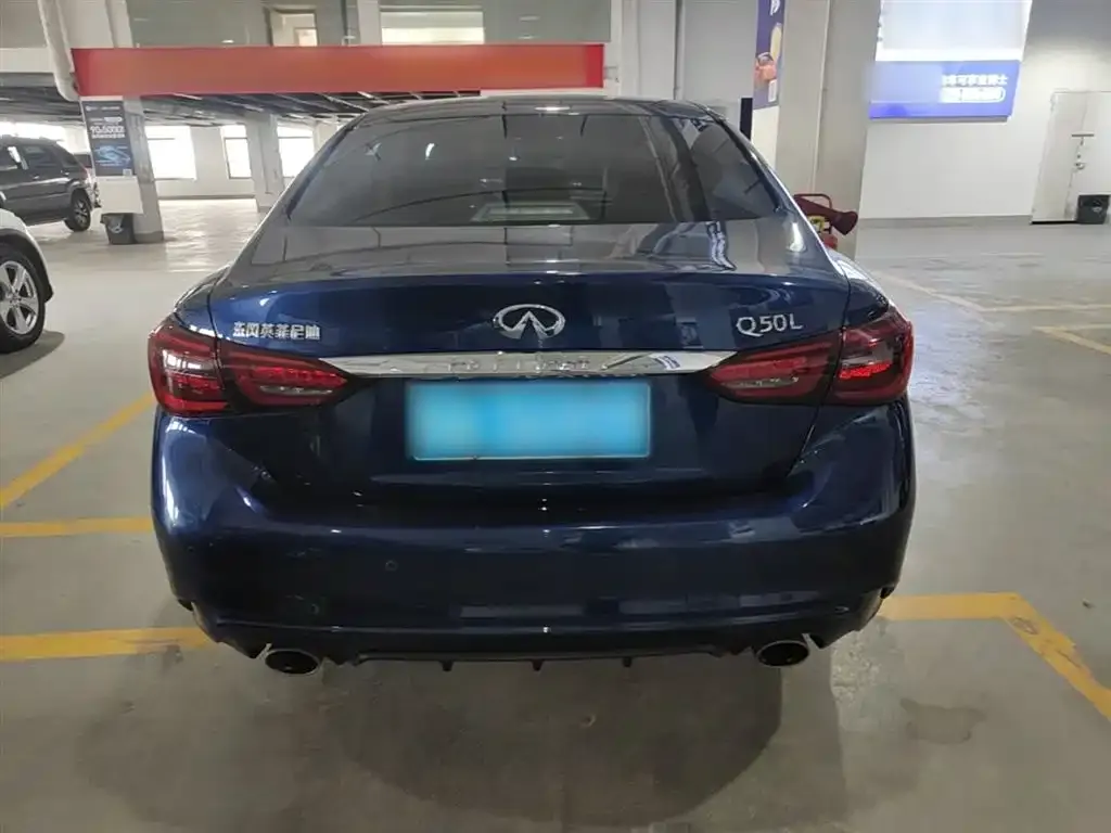 Infiniti Q50L 2023 из CN, фото 8