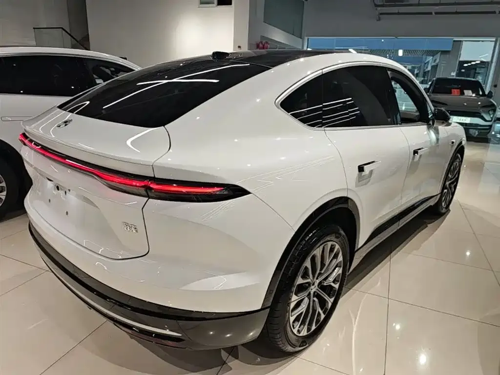 NIO EC6 — фото 5