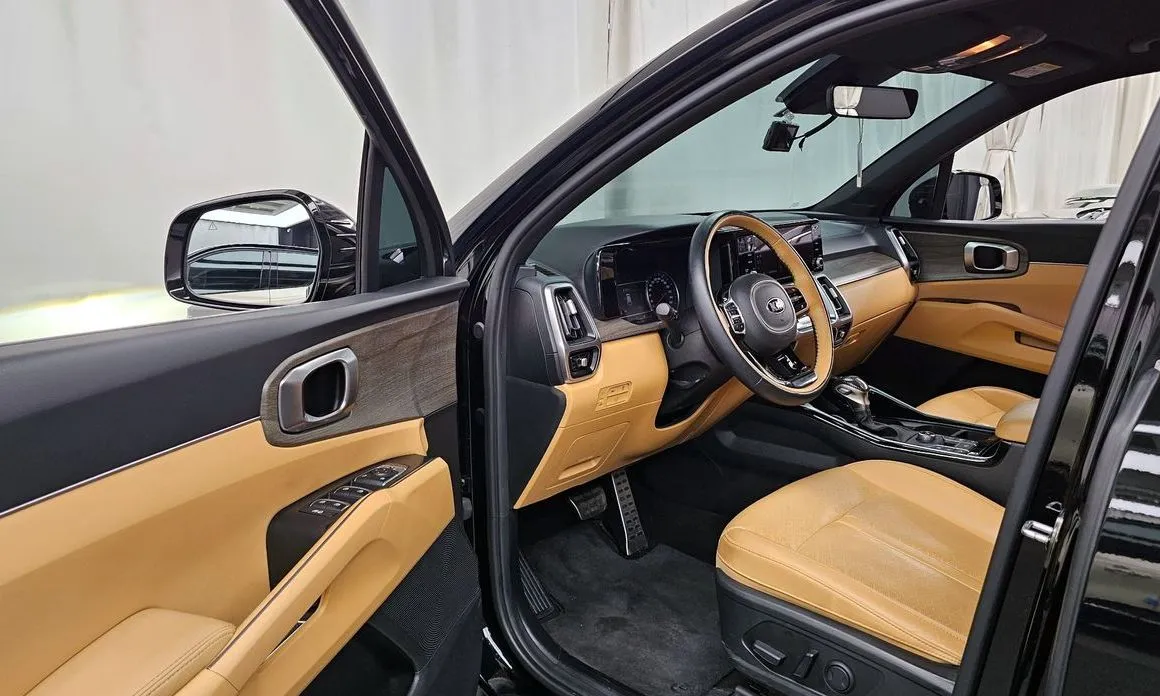 Kia Sorento — фото 8