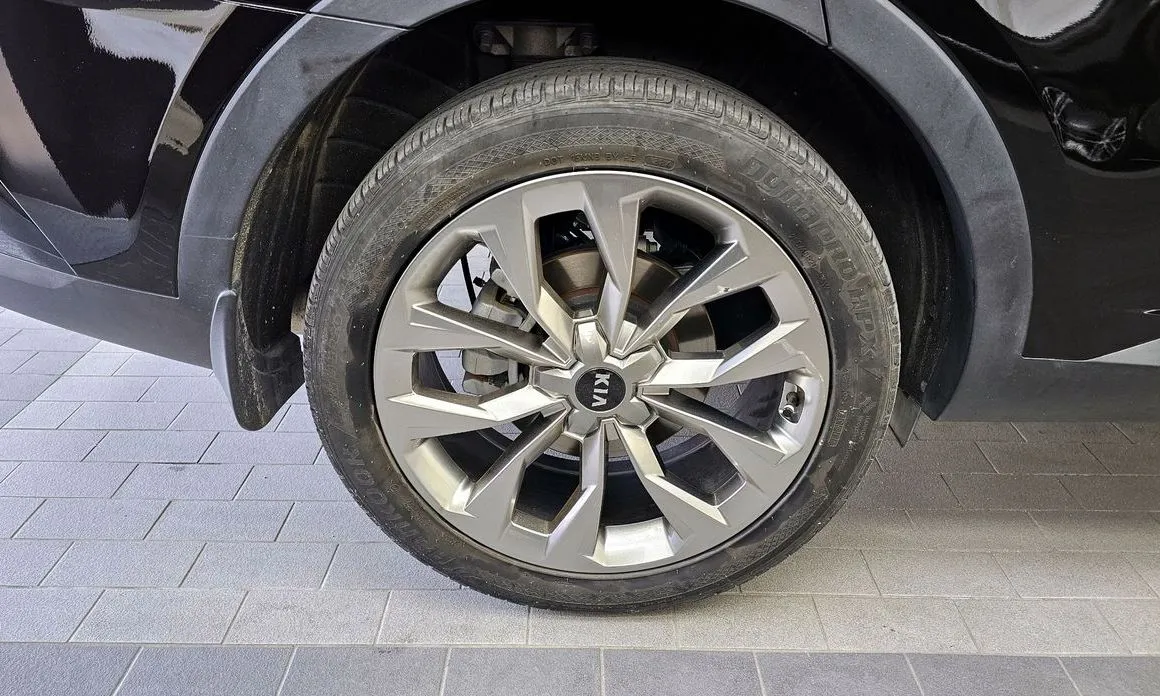 Kia Sorento — фото 10