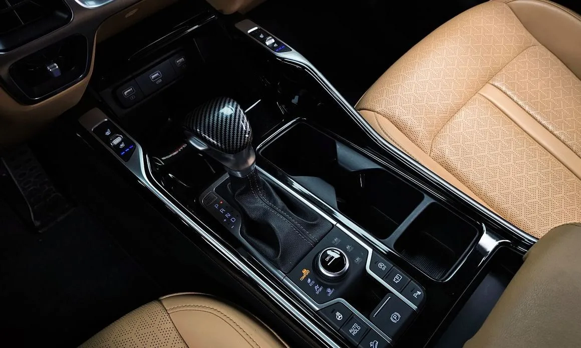 Kia Sorento — фото 7