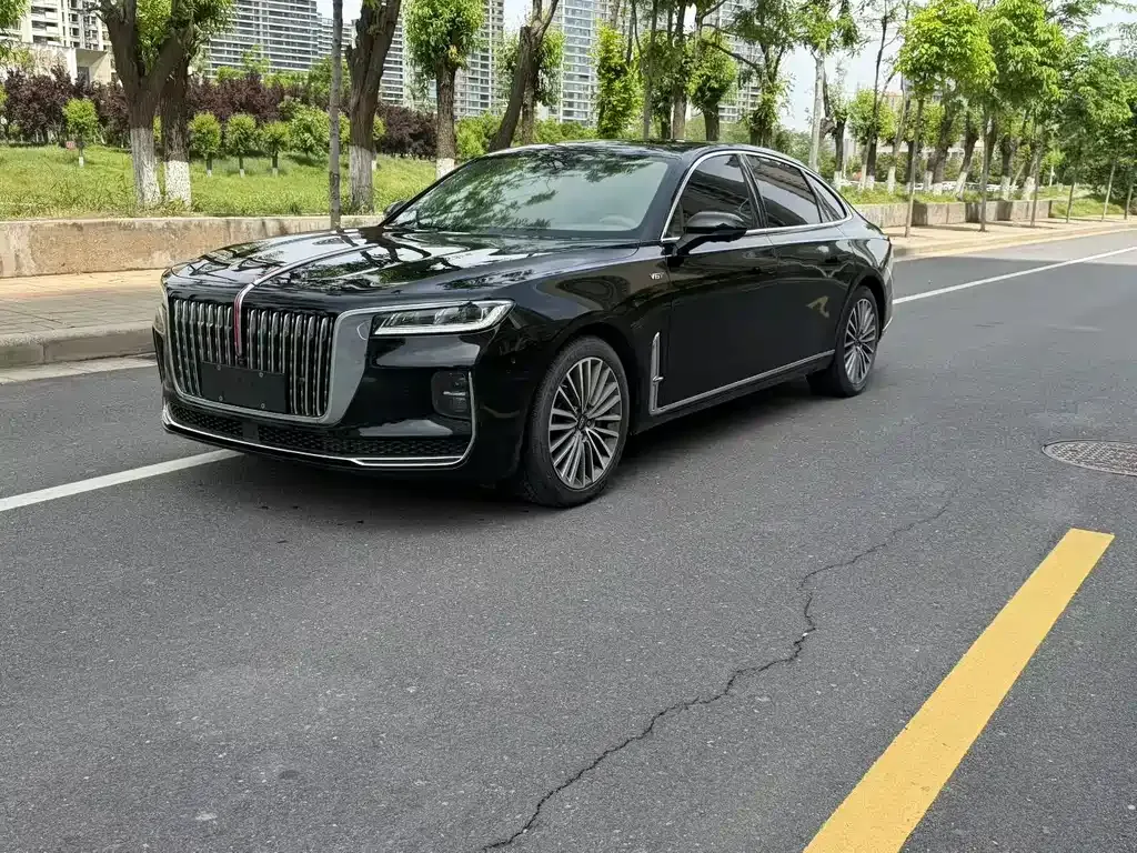 Hongqi H9 — фото 1
