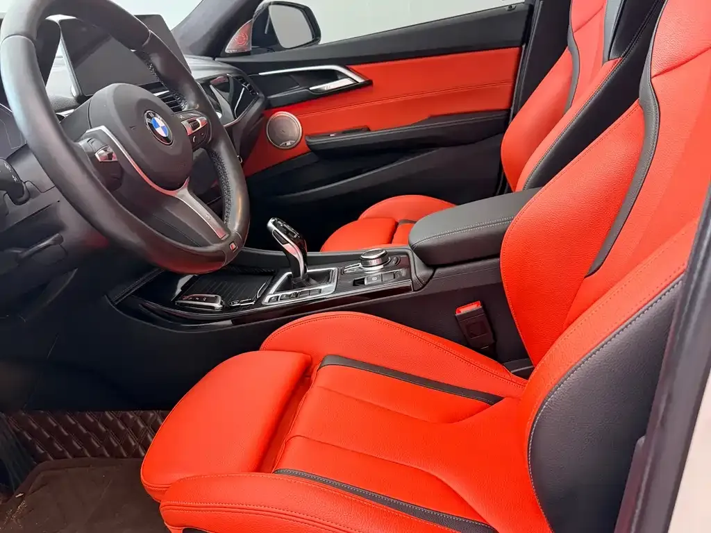 BMW 1 Series 2023 из CN, фото 6