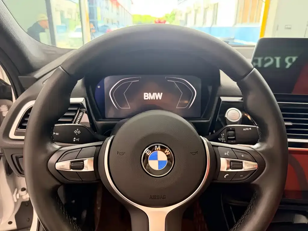 BMW 1 Series 2023 из CN, фото 4