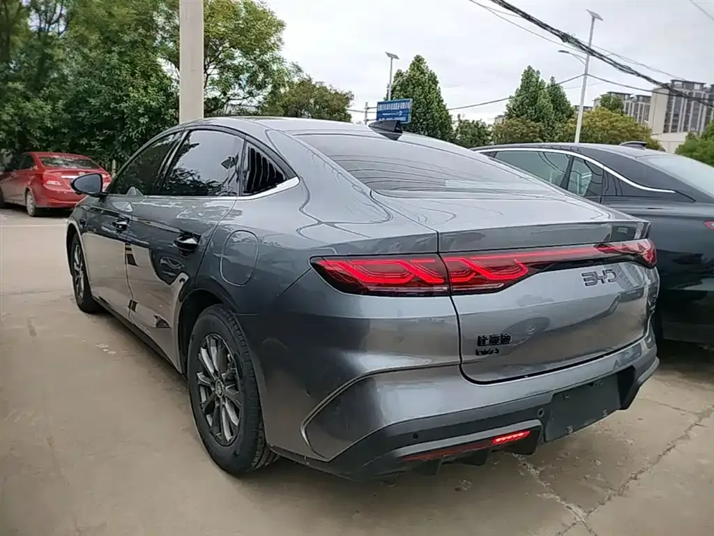 BYD Qin L — фото 5