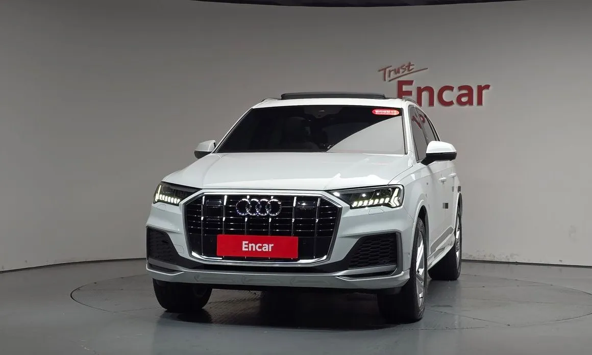 Audi Q7 2021 из KR, фото 6