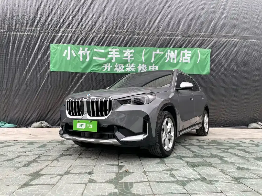 BMW X1 — фото 1