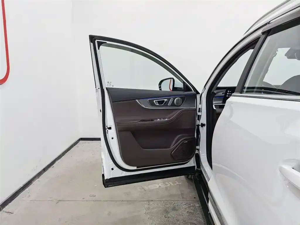 Chery Tiggo 8 PRO — фото 3