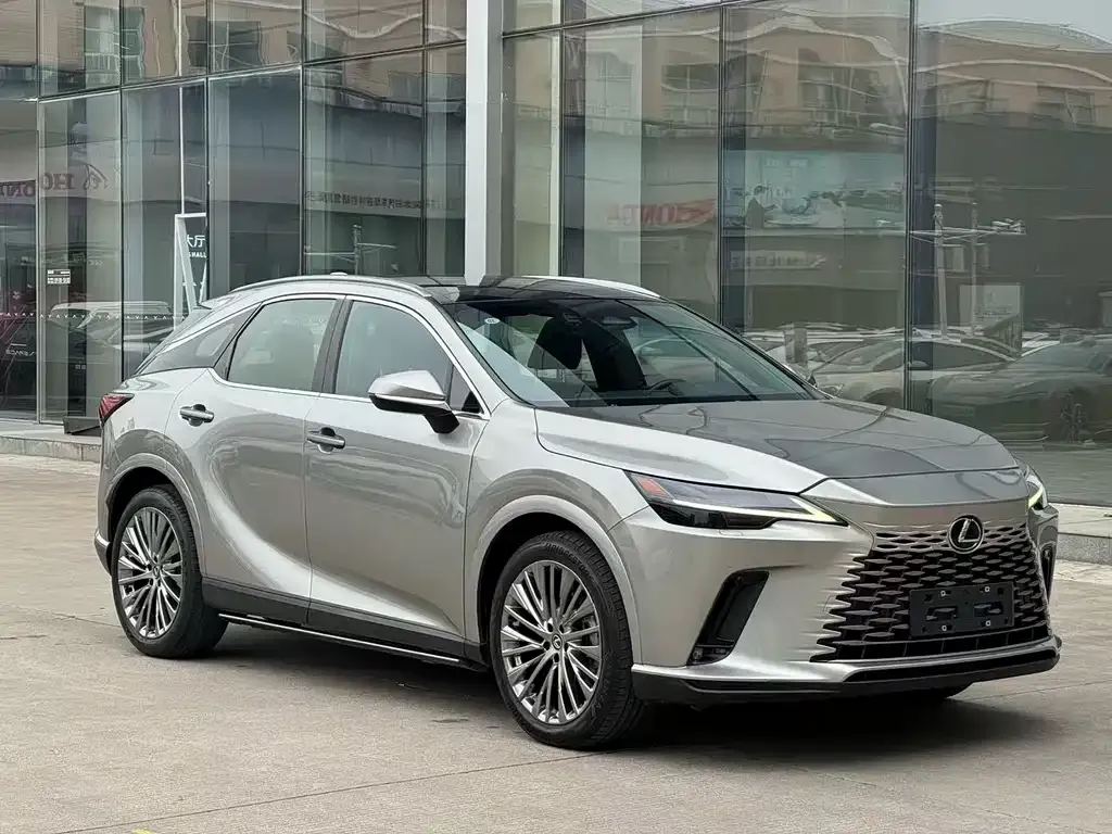 Lexus RX — фото 1