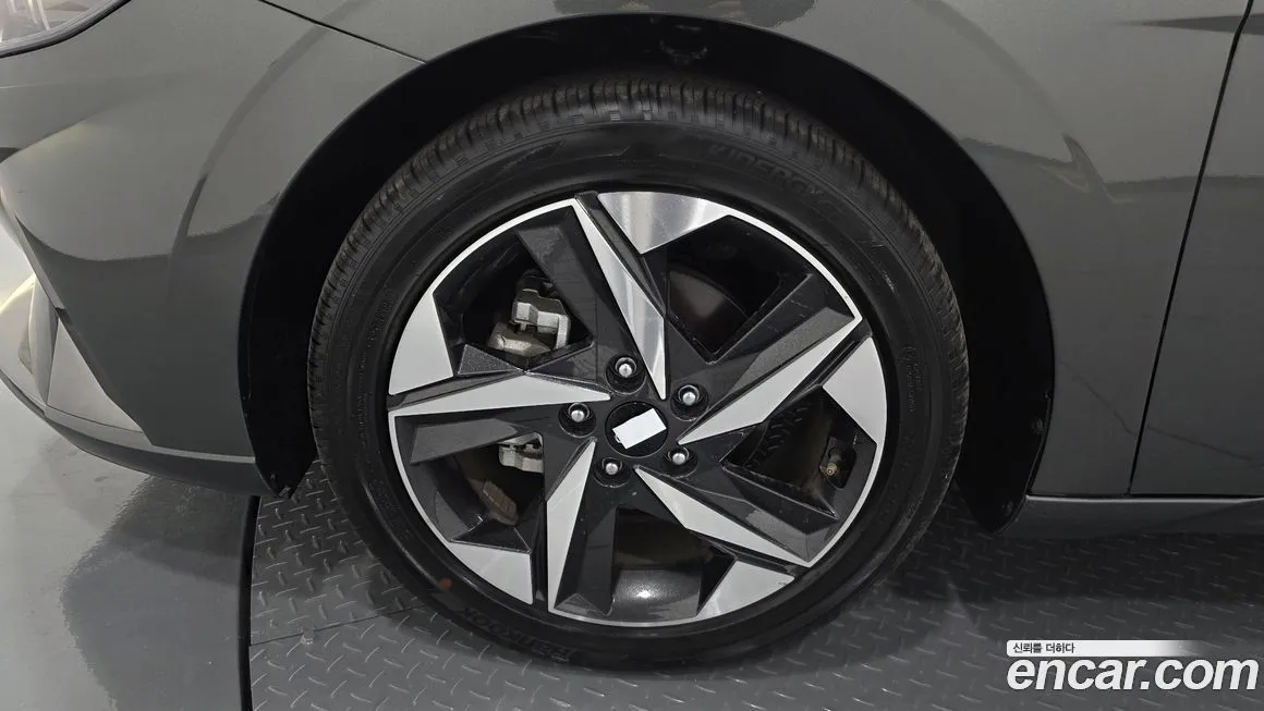 Hyundai AVANTE 2023 из KR, фото 5