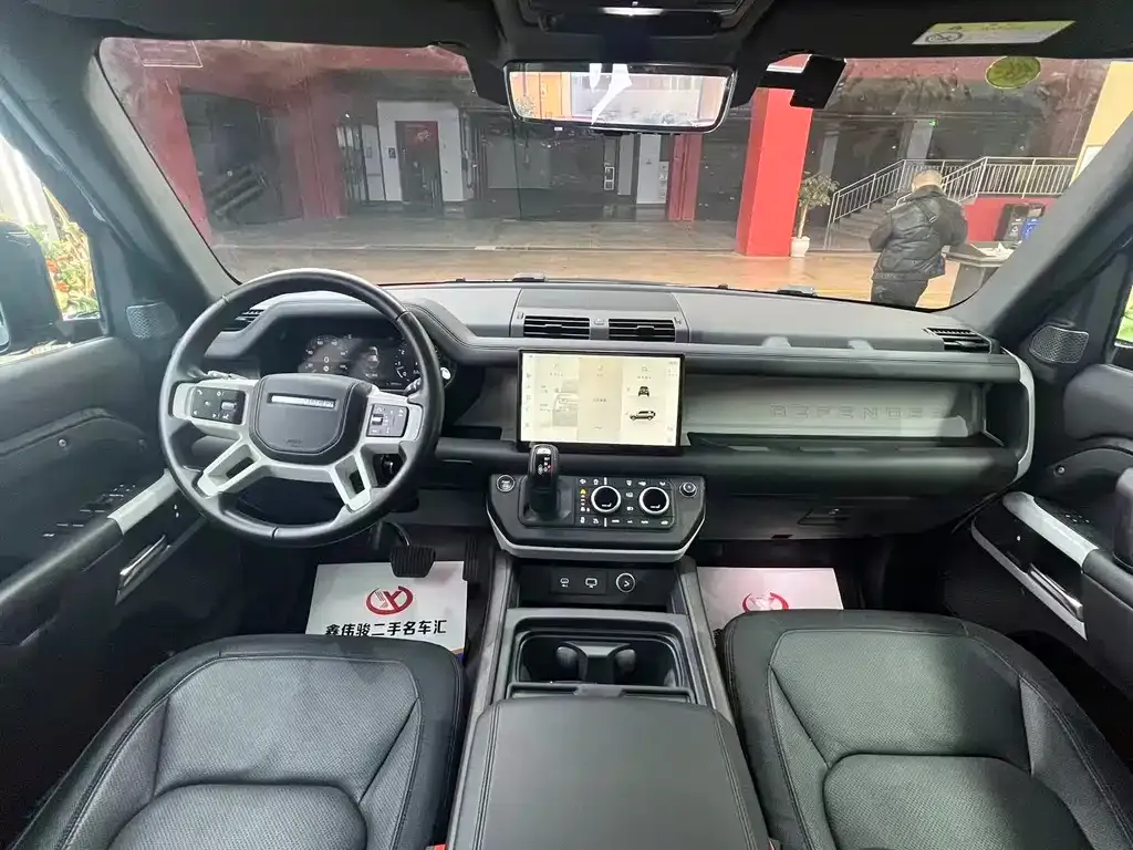 Land Rover Defender — фото 9