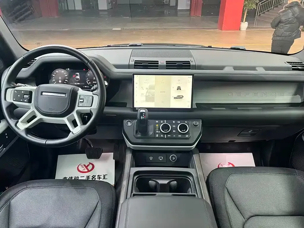 Land Rover Defender — фото 5