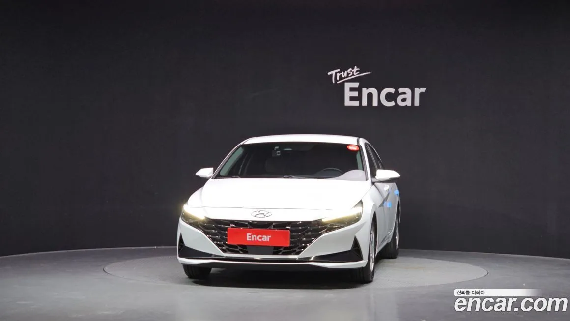 Hyundai AVANTE — фото 2