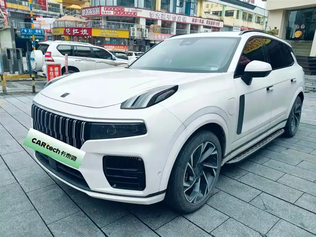 Lynk & Co 09 PHEV