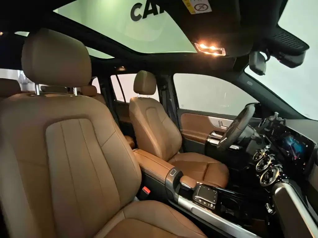 Mercedes-Benz GLB 2023 из CN, фото 4