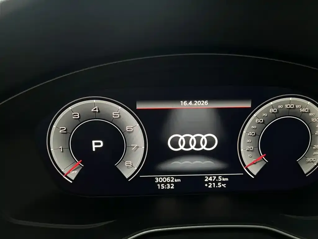 Audi A4L — фото 2