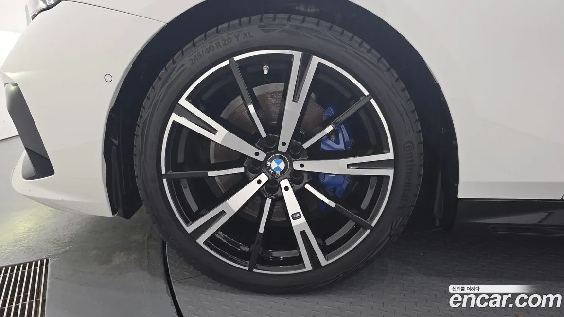 BMW 5-Series 2024 из KR, фото 7