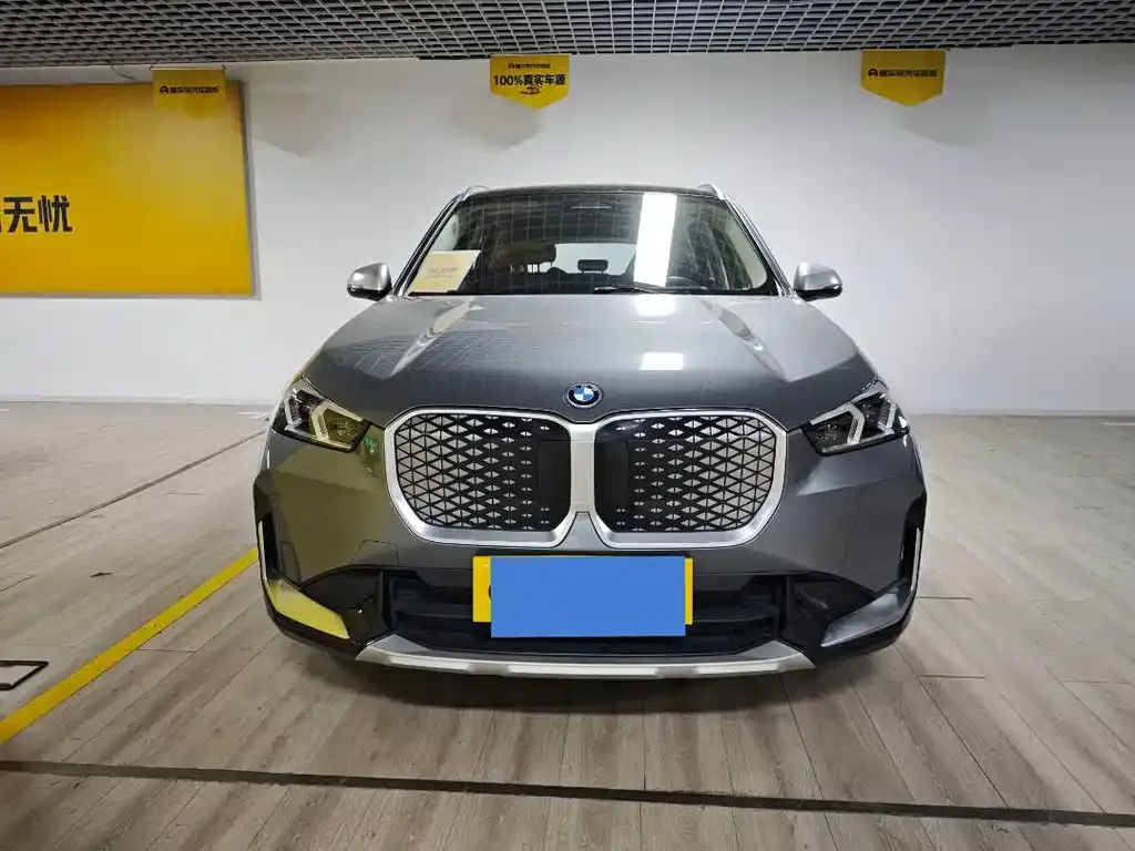 BMW iX1 2023 из CN, фото 6