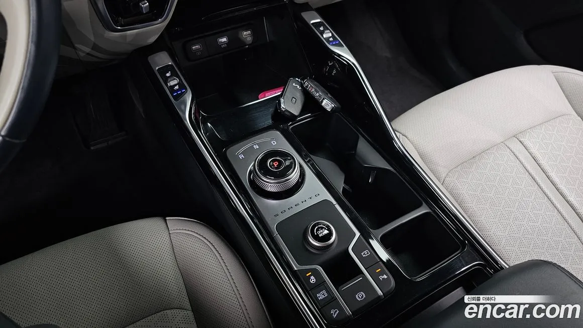 Kia Sorento — фото 10
