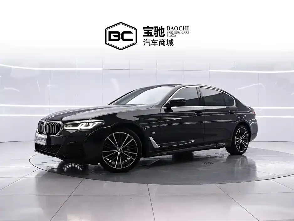 BMW 5 Series — фото 1