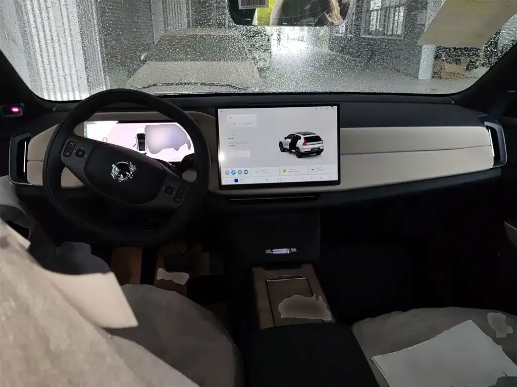 Volvo XC70 Plug-in Hybrid — фото 6