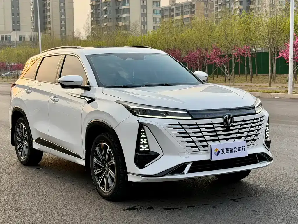 Changan CS75PLUS — фото 5