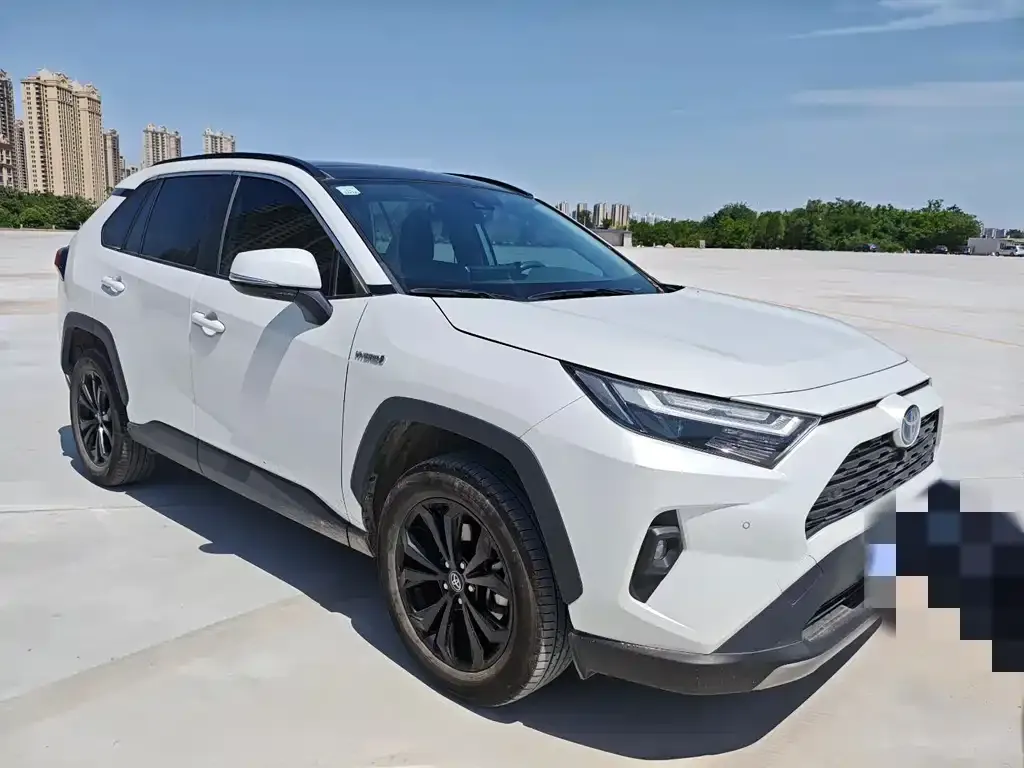 Toyota RAV4 — фото 6