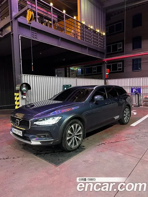 Volvo V90 2021 из KR, фото 2
